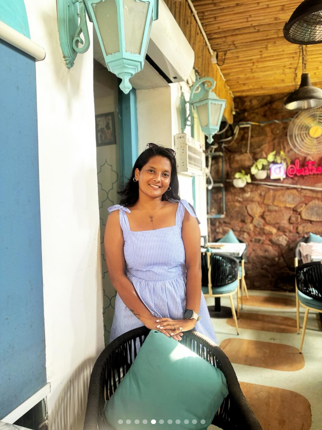 Riya at cafe
